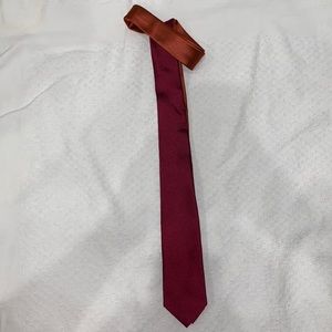 ETRO Mens Silk Tie. Gorgeous shade of Red/Orange